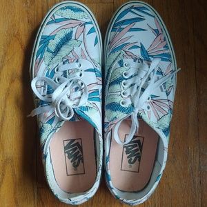 🔥Rare Vans🔥
Limited Edition🔥Women's 8.5